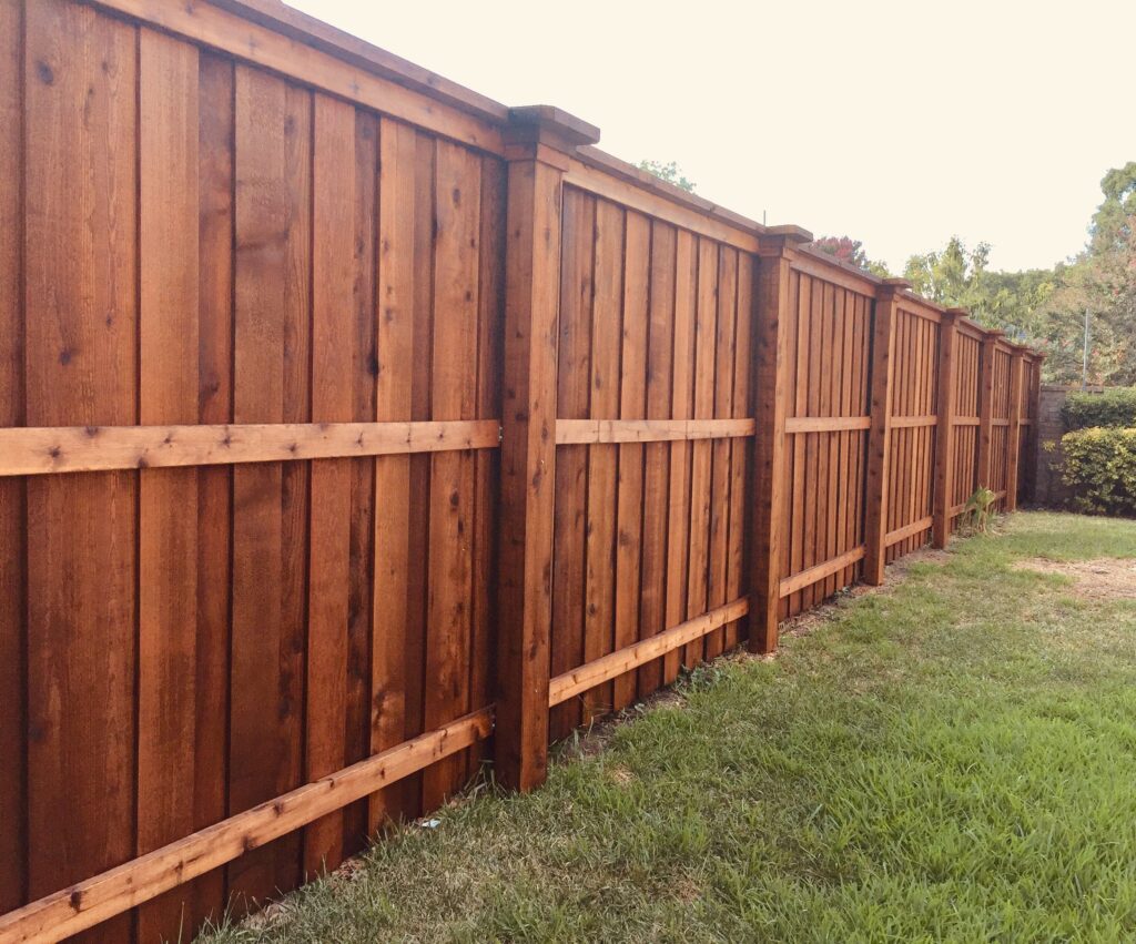 privacy wood fence with top cap