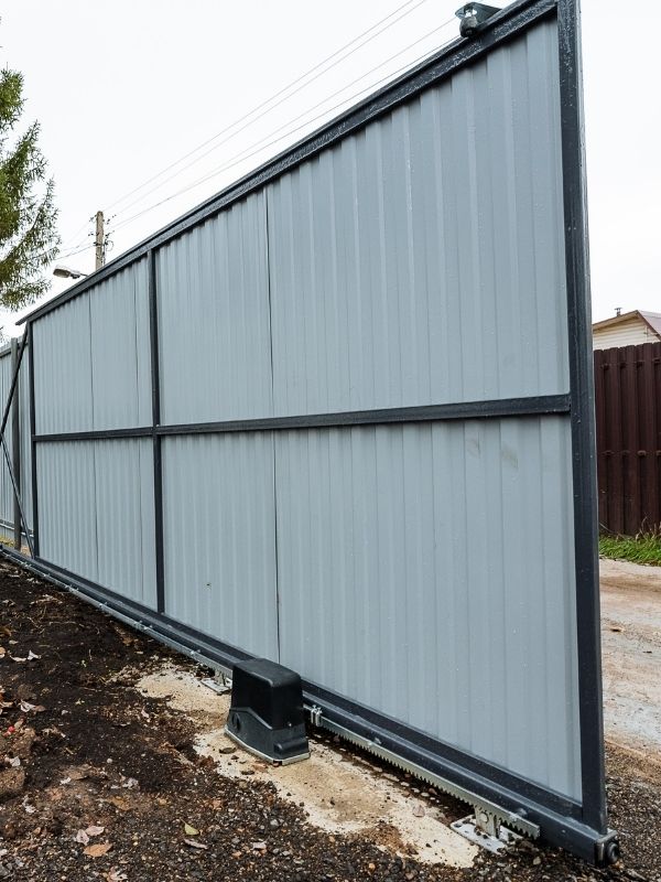 A new slide gate was installed on a commercial property.